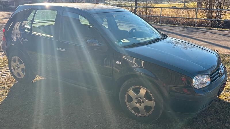 Gebraucht VW Golf IV 101 PS (74 kW) 2002 Schwarz Limousine