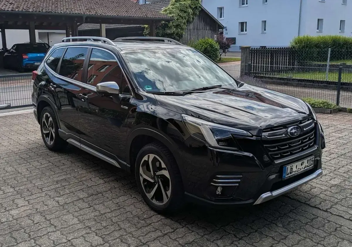 Gebraucht Subaru Forester Platinum 150 PS (110 kW) 2022 Schwarz SUV