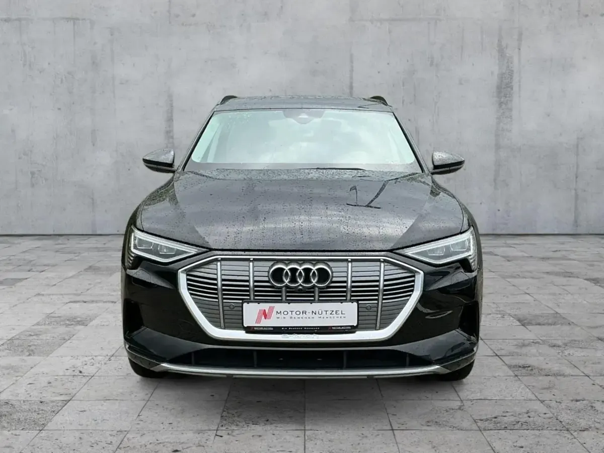 Gebraucht Audi e-tron Advanced 300 kW (408 PS) 2022 Schwarz SUV