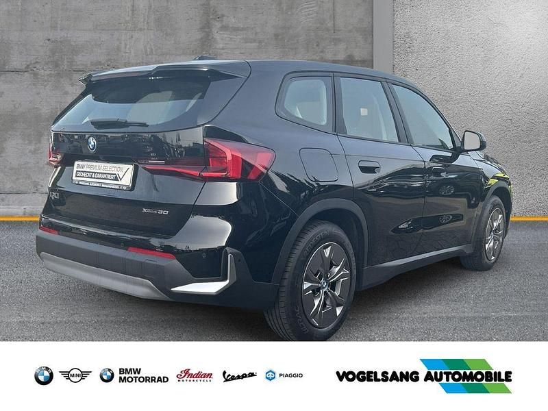 Gebraucht BMW iX1 Performance 230 kW (313 PS) 2023 Schwarz SUV