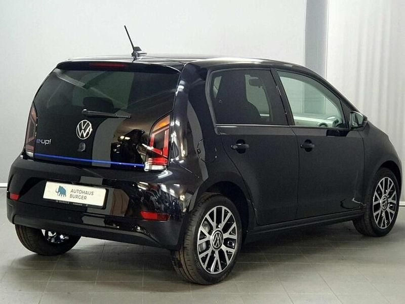 Gebraucht VW e-up! Edition 61 kW (83 PS) 2024 Deep black perleffekt (metallic) Kleinwagen