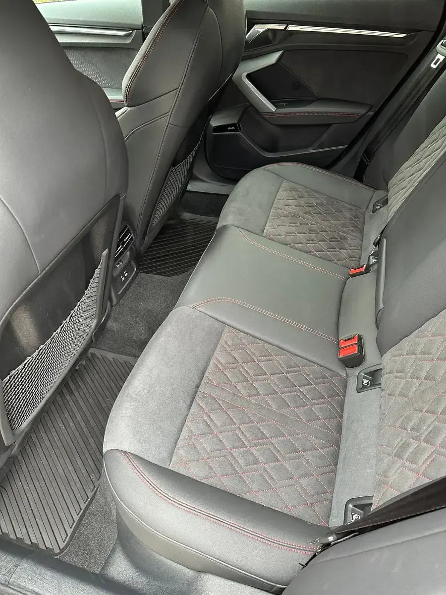 Gebraucht Audi A3 Ambiente 150 PS (110 kW) 2024 Grau Kombi