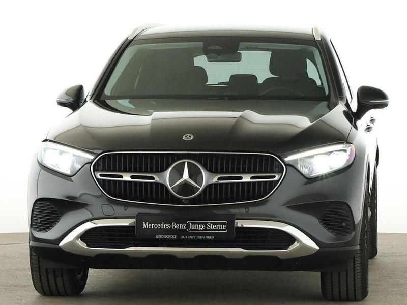 Gebraucht Mercedes GLC220 Avantgarde 197 PS (144 kW) 2025 Grau SUV