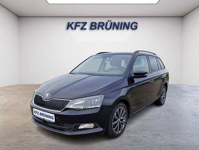 Schwarz Gebraucht 2015 Skoda Fabia Kombi | 6.980 € (Guter Preis) - Bild 1/4