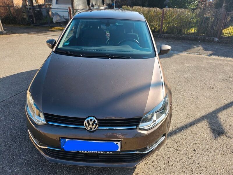 Braun Gebraucht 2016 VW Polo LOUNGE Kleinwagen | 8.400 € (Guter Preis) - Bild 1/4