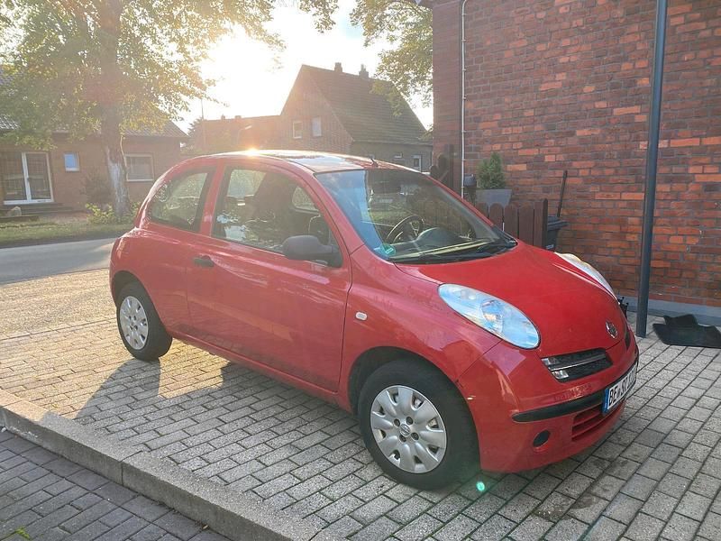 Rot Gebraucht 2007 Nissan Micra Kleinwagen | 2.290 € (Fairer Preis) - Bild 1/4