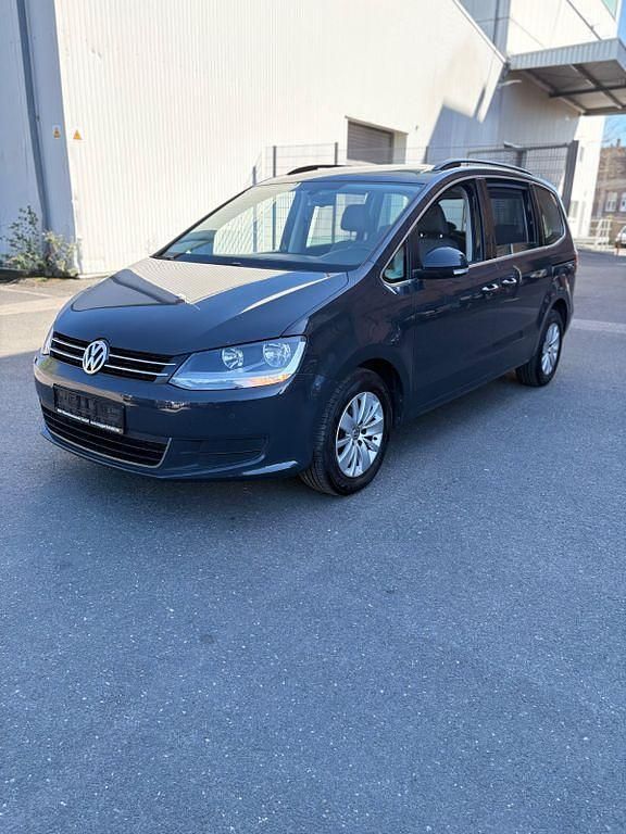 Gebraucht VW Sharan 140 PS (102 kW) 2011 Grau Van / Kleinbus