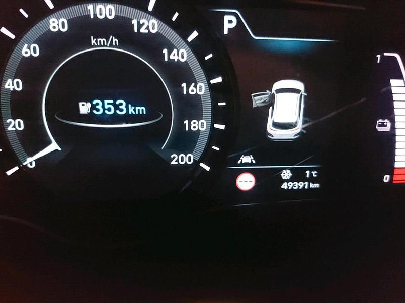 Gebraucht Hyundai Kona Select 150 kW (204 PS) 2021 Blau SUV