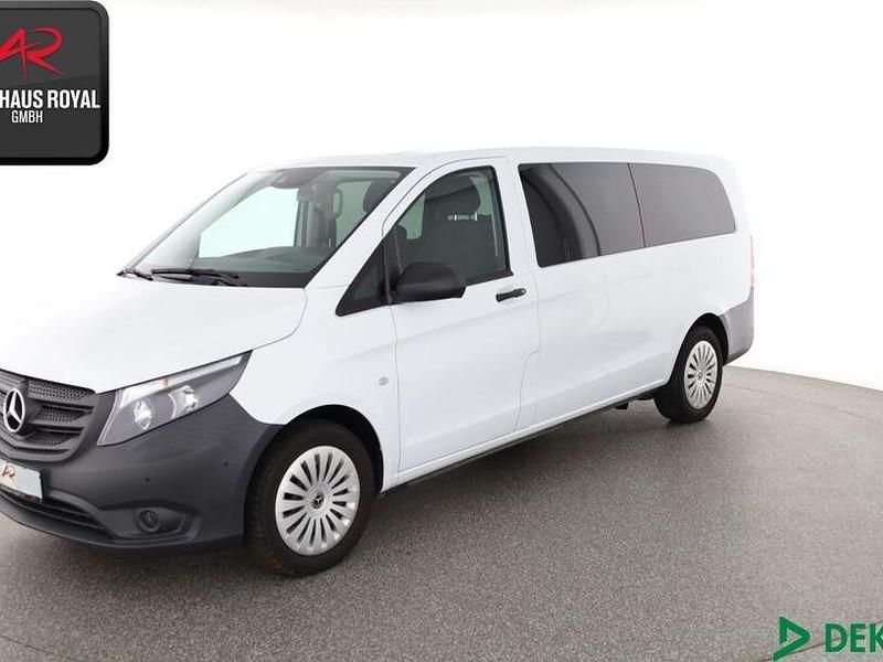 Weiß Gebraucht 2021 Mercedes Vito Van / Kleinbus | 28.880 € (Fairer Preis) - Bild 1/4