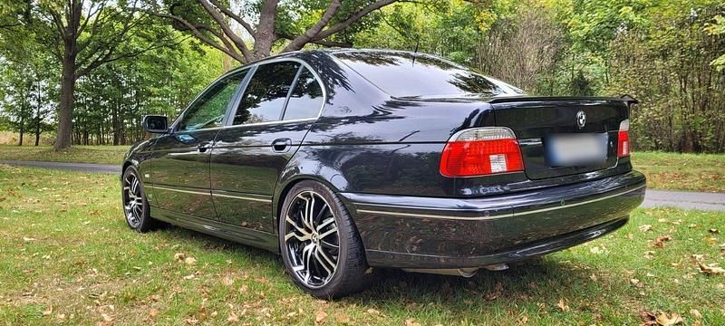 Gebraucht BMW 540 286 PS (210 kW) 1999 Schwarz Limousine