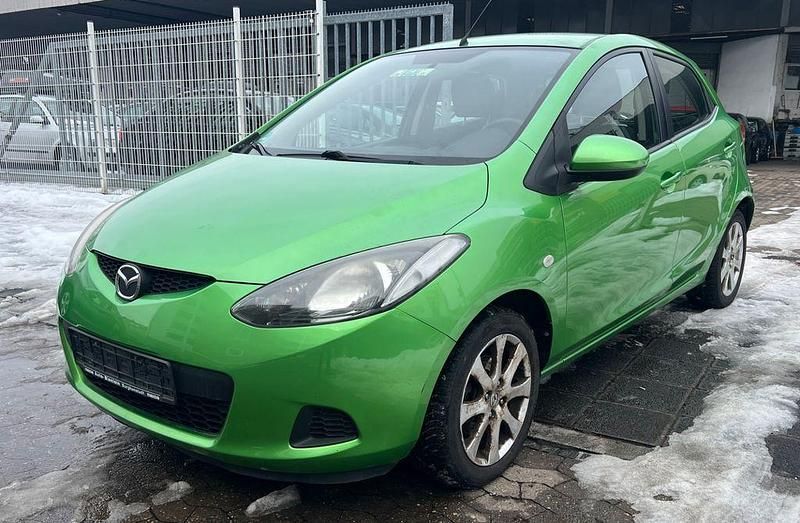 Gebraucht Mazda 2 75 PS (55 kW) 2008 Grün Limousine