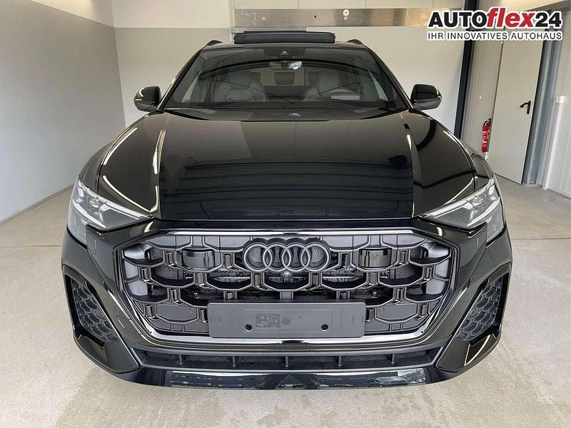[0e0e] mythosschwarz ... Neu 2025 Audi Q8 S-Line SUV | 98.730 € (Guter Preis) - Bild 1/4
