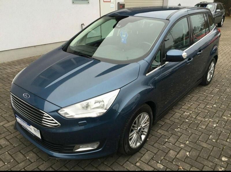 Blau Gebraucht 2018 Ford Grand C-Max Van / Kleinbus | 9.200 € (Superpreis) - Bild 1/4