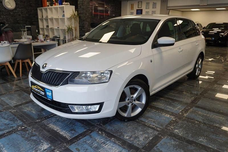 Gebraucht Skoda Rapid Elegance 105 PS (77 kW) 2013 Weiß Kleinwagen