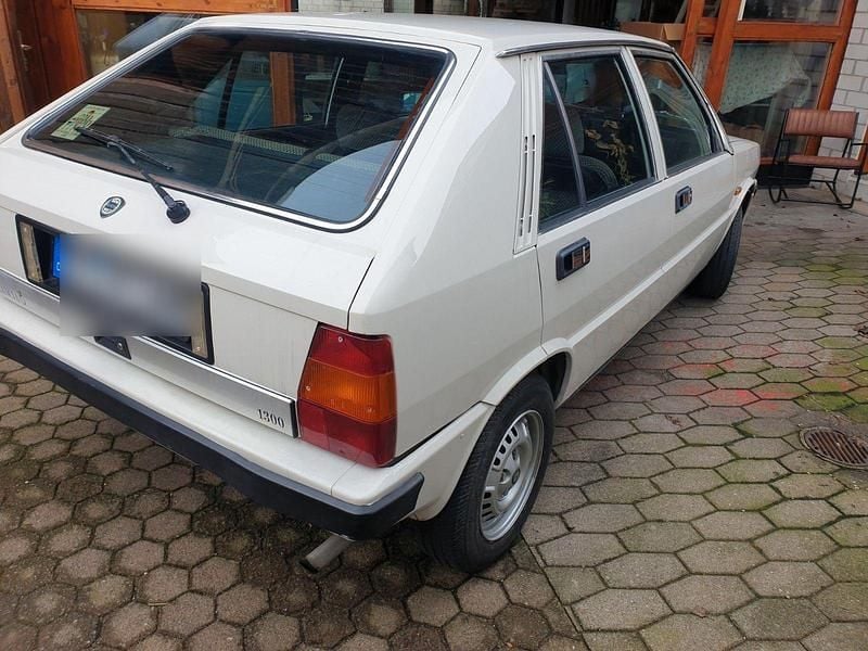 Weiß Gebraucht 1981 Lancia Delta Kleinwagen | 7.250 € - Bild 1/4