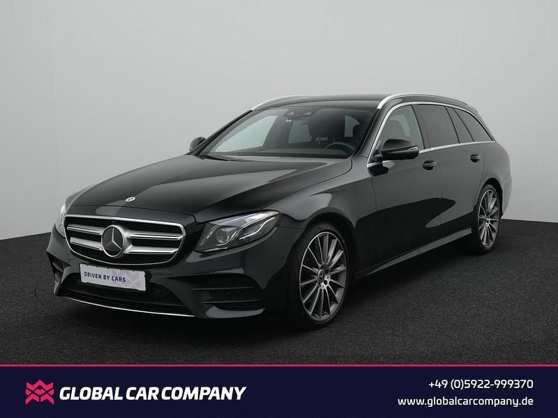 Schwarz Gebraucht 2020 Mercedes E220 AMG line Kombi | 25.950 € (Guter Preis) - Bild 1/4