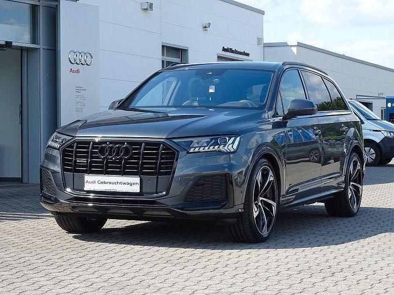 Grau Gebraucht 2024 Audi Q7 S-line plus SUV | 73.900 € (Superpreis) - Bild 1/4