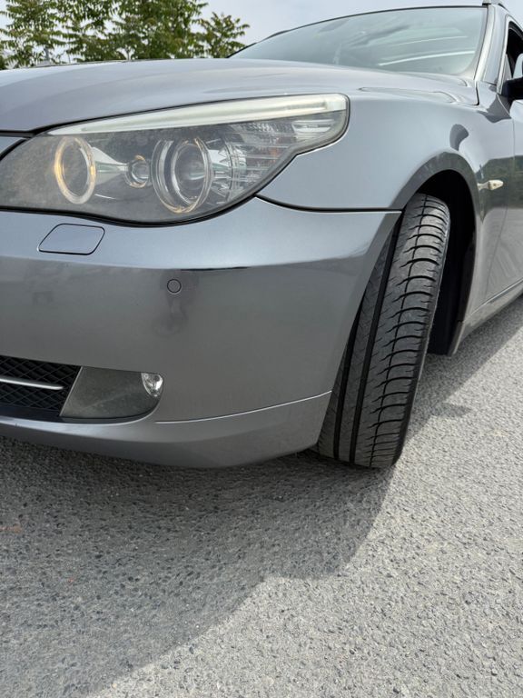 Gebraucht BMW 530 272 PS (200 kW) 2008 Silber Kombi
