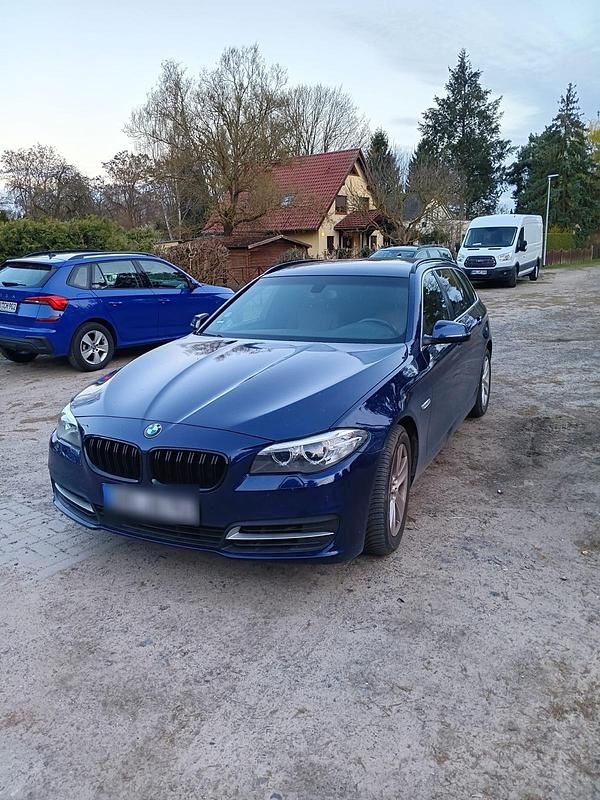 Gebraucht BMW 530 258 PS (189 kW) 2016 Blau Kombi