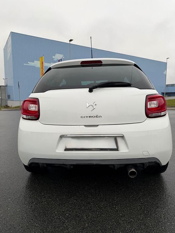 Gebraucht Citroën DS3 82 PS (60 kW) 2013 Weiß Kleinwagen