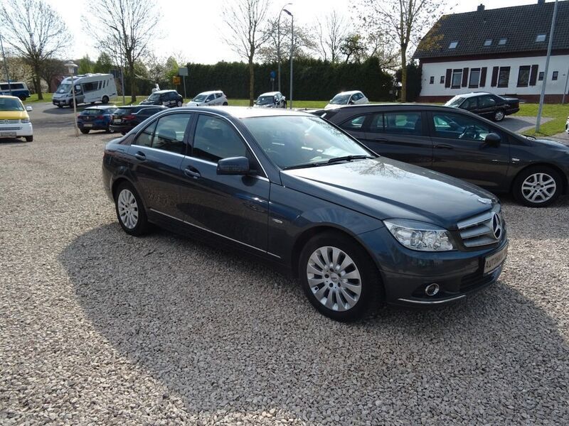 Grau Gebraucht 2009 Mercedes C180 Limousine | 6.400 € (Guter Preis) - Bild 1/4