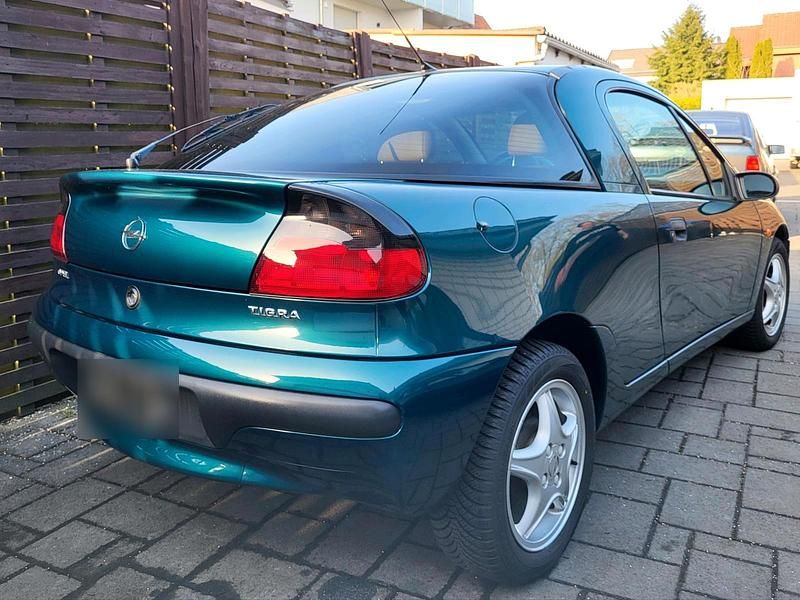 Gebraucht Opel Tigra 90 PS (66 kW) 1997 Blau Coupé