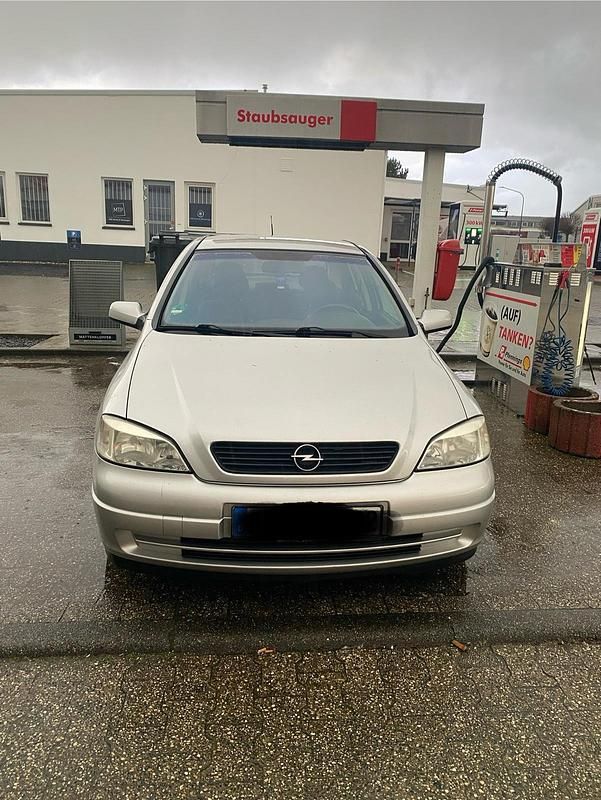 Gebraucht Opel Astra 101 PS (74 kW) 2001 Silber Kleinwagen