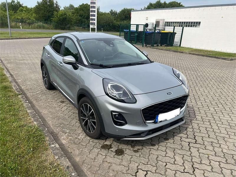 Grau Gebraucht 2021 Ford Puma Titanium SUV | 15.000 € (Guter Preis) - Bild 1/4