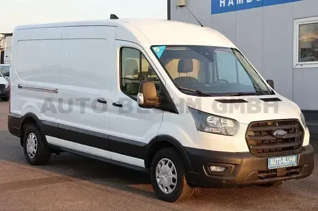Używany Ford Transit 131 KM (96 kW) 2023 Biały Minivan