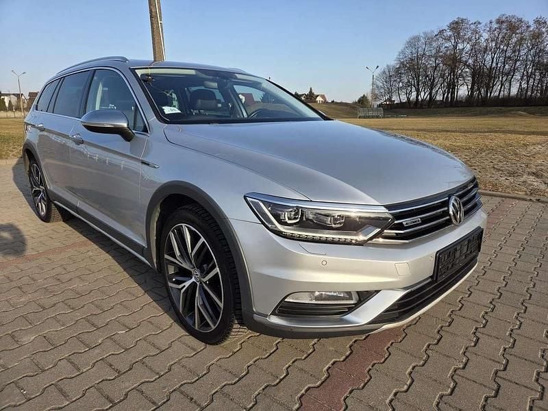 Gebraucht VW Passat Alltrack 220 PS (161 kW) 2017 Silber Kombi