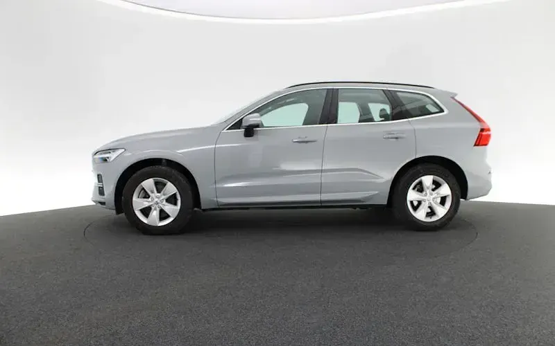 Gebraucht Volvo XC60 Core 197 PS (144 kW) 2023 Grau SUV