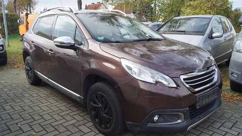 Braun makaha/metallic Gebraucht 2014 Peugeot 2008 Allure SUV | 7.999 € (Guter Preis) - Bild 1/4