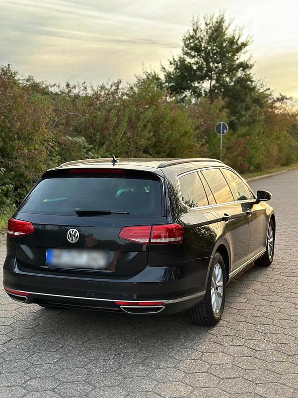 Gebraucht VW Passat 190 PS (139 kW) 2019 Schwarz Kombi