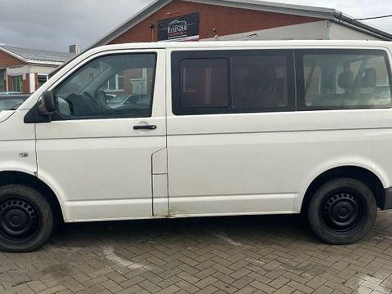 Gebraucht VW T5 118 PS (86 kW) 2008 Violett Van