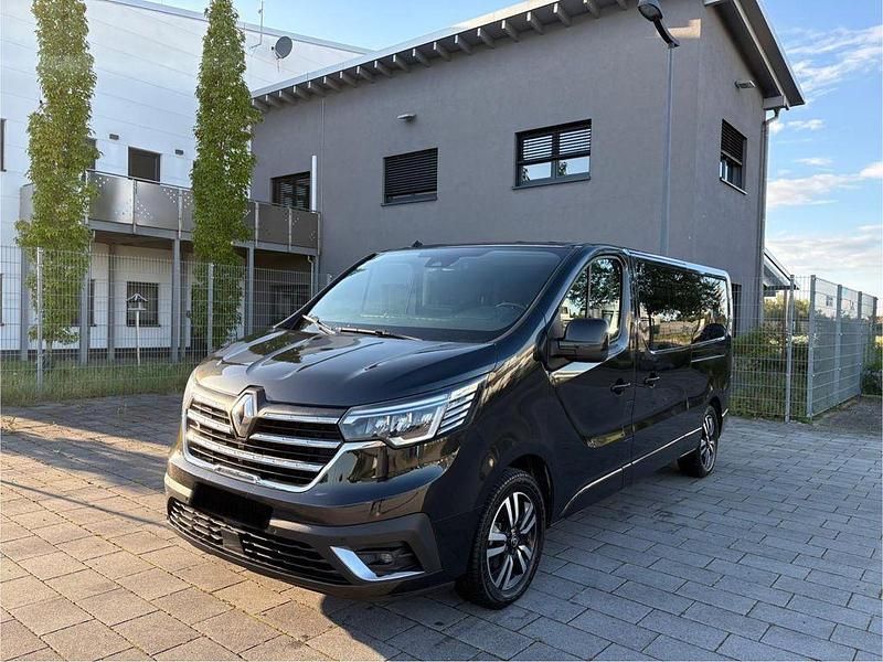 Schwarz Gebraucht 2022 Renault Trafic Van | 26.990 € (Fairer Preis) - Bild 1/4