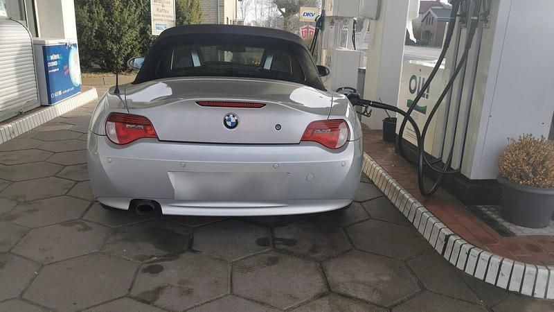 Gebraucht BMW Z4 150 PS (110 kW) 2007 Silber Cabrio