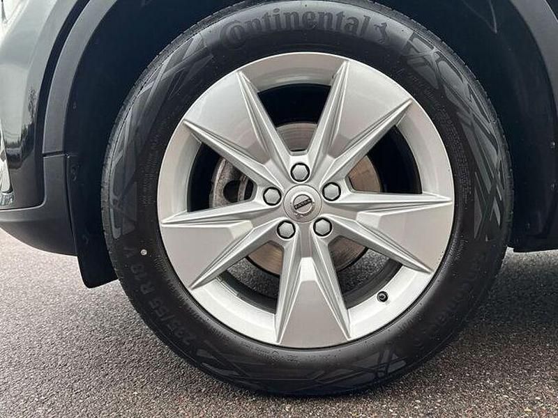 Gebraucht Volvo XC40 Core 129 PS (94 kW) 2023 Schwarz SUV