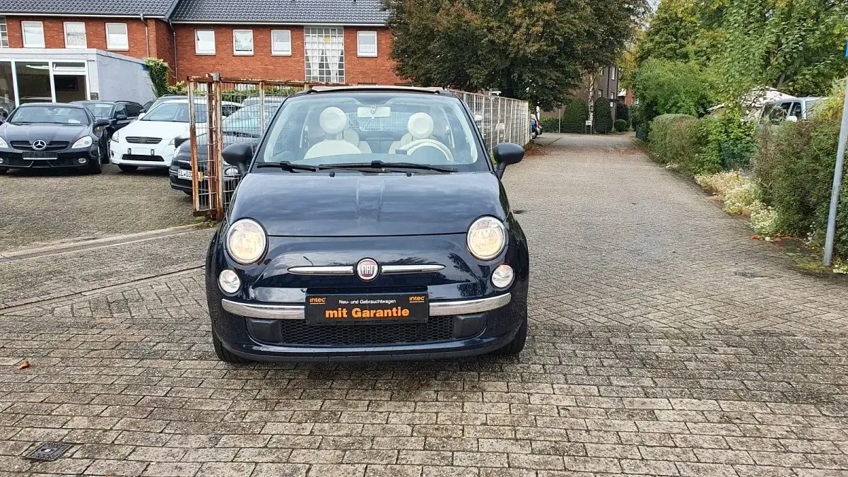 Gebraucht Fiat 500 Pop 69 PS (50 kW) 2011 Blau Cabrio