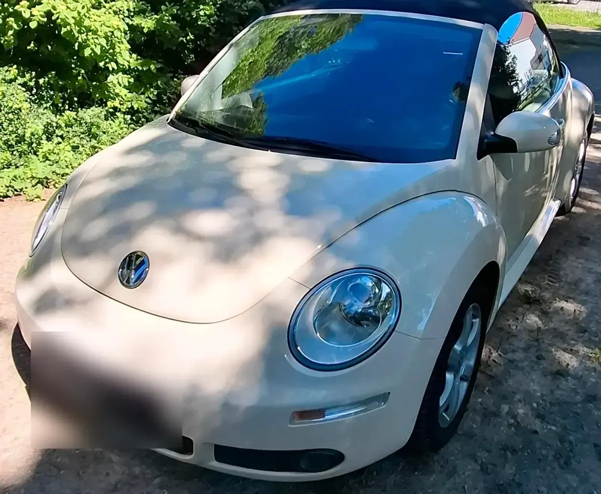 Gebraucht VW New Beetle 75 PS (55 kW) 2009 Gelb Kleinwagen