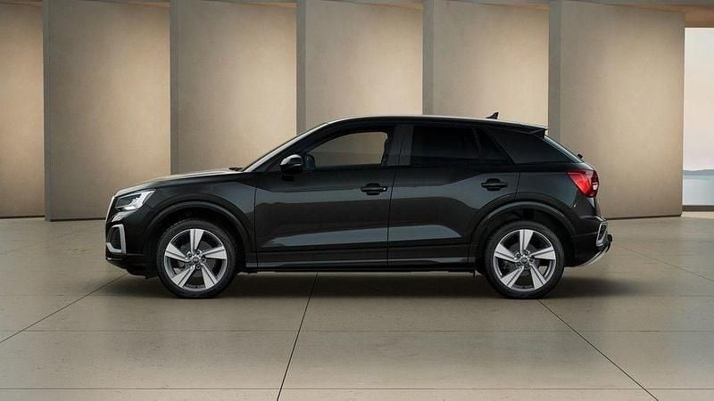 Neu Audi Q2 Advanced 150 PS (110 kW) 2026 Schwarz SUV