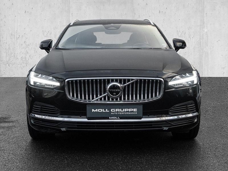 Gebraucht Volvo V90 Plus 253 PS (186 kW) 2025 Onyx black Kombi
