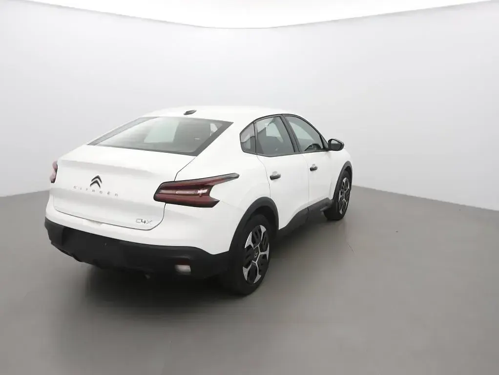 Gebraucht Citroën C4 X Feel 101 PS (74 kW) 2023 Blanc SUV