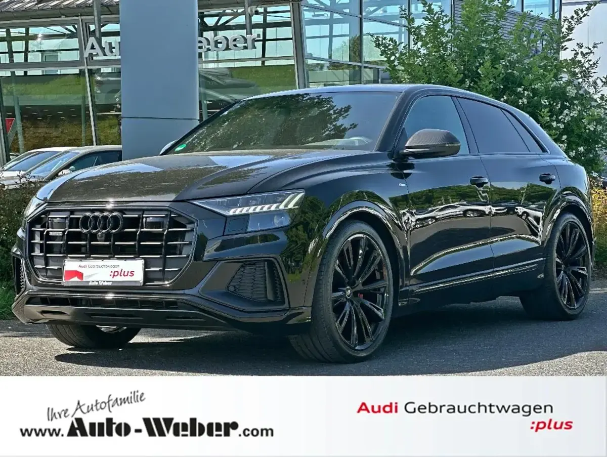 Gebraucht Audi Q8 Ambiente 286 PS (210 kW) 2023 Mythosschwarz metallic SUV