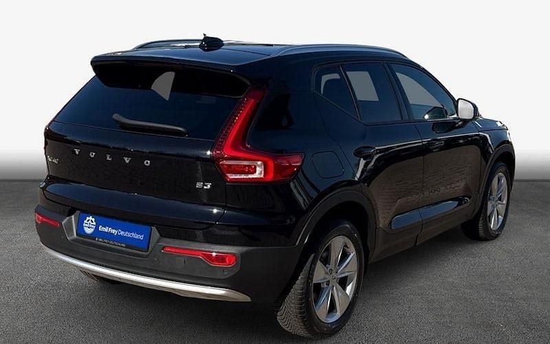 Gebraucht Volvo XC40 Core 163 PS (119 kW) 2024 Schwarz SUV