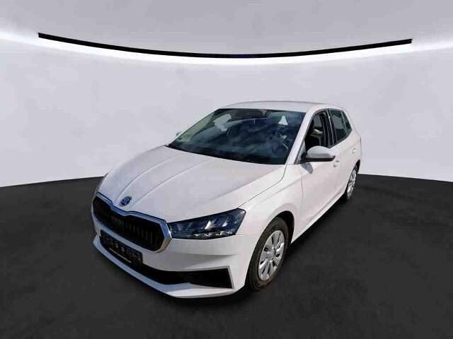 Gebraucht Skoda Fabia Active 80 PS (58 kW) 2021 Candyweiss Kleinwagen