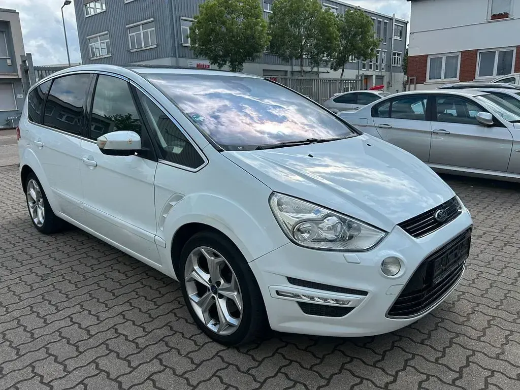 Gebraucht Ford S-MAX Titanium 200 PS (147 kW) 2013 Weiß Van / Kleinbus