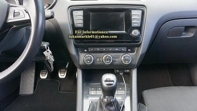 Gebraucht Skoda Octavia RS 220 PS (161 kW) 2013 Blau Limousine