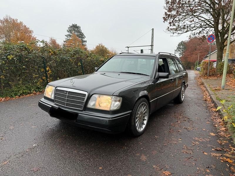 Second-hand Mercedes E280 193 CP (141 kW) 1995 Break