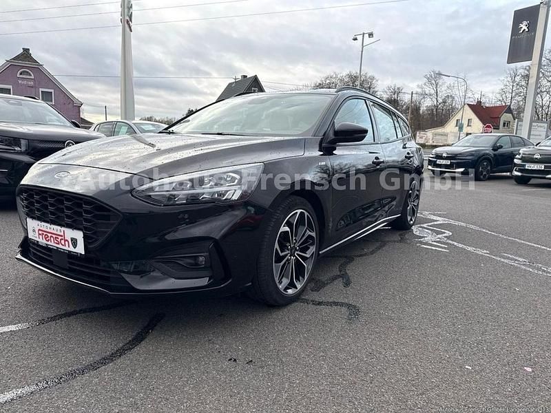 Usata Ford Focus ST-Line 155 CV (114 kW) 2021 Nero Utilitaria
