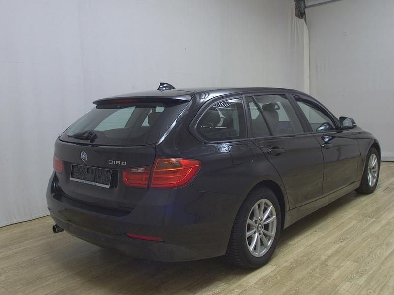 Gebraucht BMW 318 143 PS (105 kW) 2014 Schwarz ii Kombi